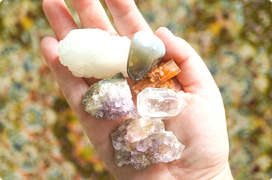 Pourquoi nous aimons les pierres imparfaites, ébréchées et cassées.